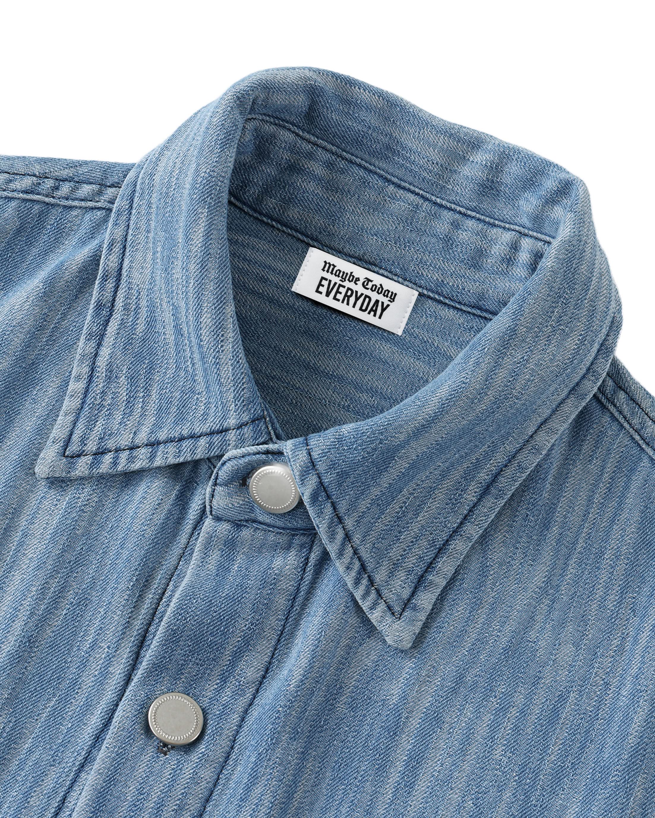 EVERYDAY Distressed Wash Short-Sleeve Shirt